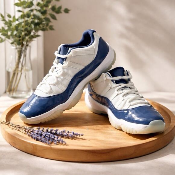 Size 10 Nike Air Jordan 11 Retro Low Diffused Blue FV5104-104 Replacement Box